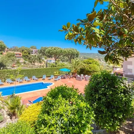 Sleeps 22 Pool Wifi * Lloret de Mar