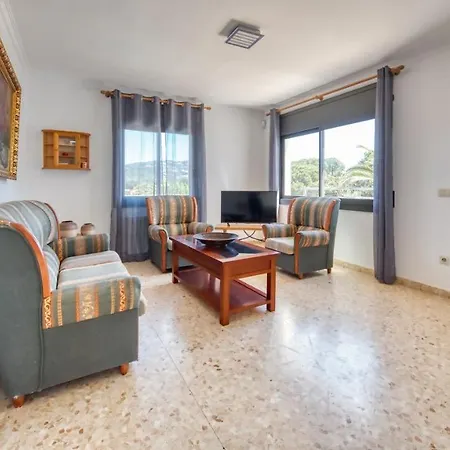 Villa Sleeps 22 Pool Wifi Lloret de Mar