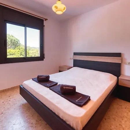 Sleeps 22 Pool Wifi * Lloret de Mar