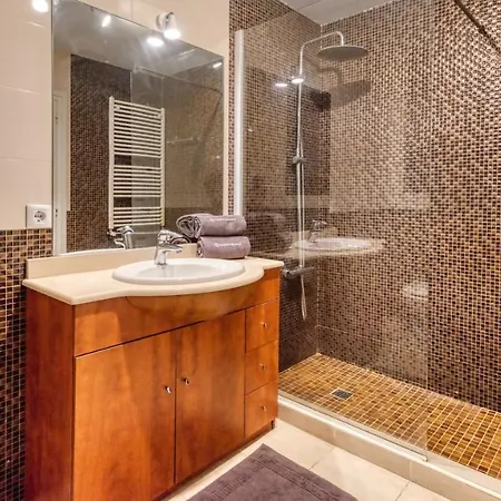 Sleeps 22 Pool Wifi Villa