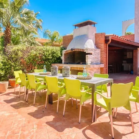 Villa Sleeps 22 Pool Wifi Lloret de Mar