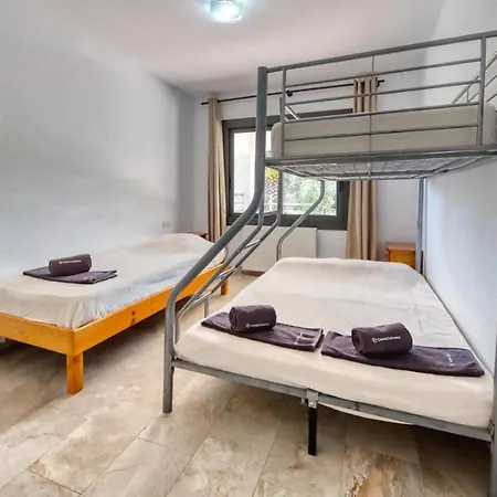 Sleeps 22 Pool Wifi Villa
